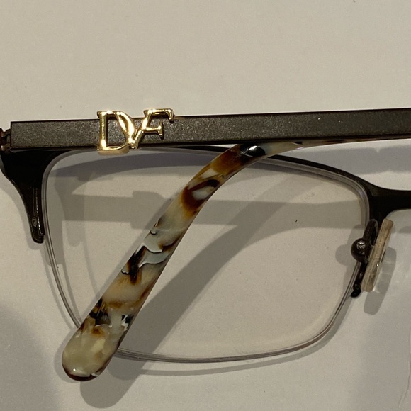Diane von Furstenberg Eyeglasses Glasses Frames + Case Brown Size 52-17-135 EUC - Picture 8 of 9